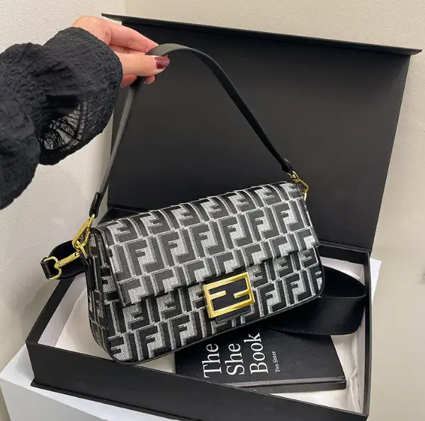 DHgate Designer Fendi Crossbody Bag
